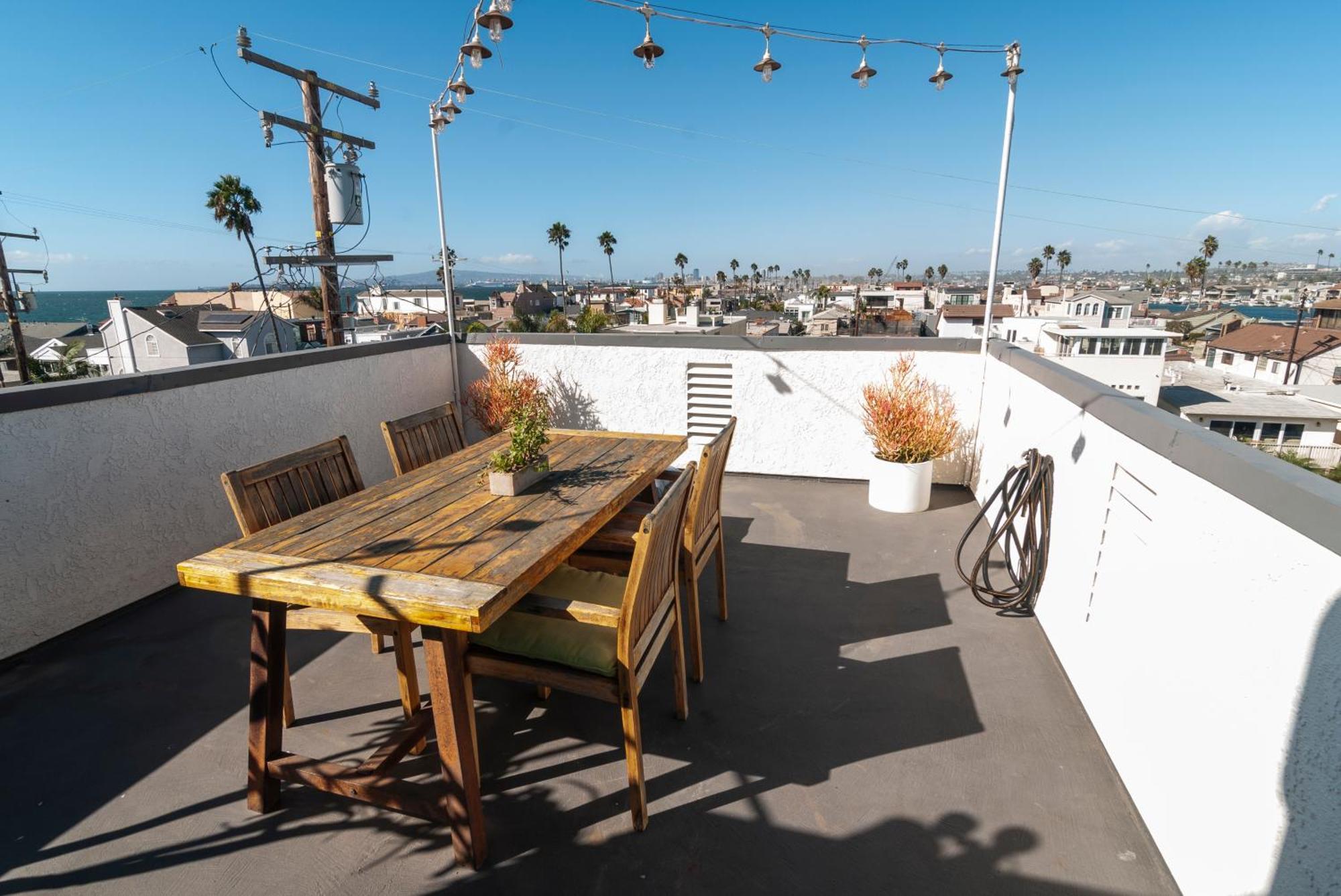 50 M To Sand Lgb 2 King Suites Long Beach Exterior photo
