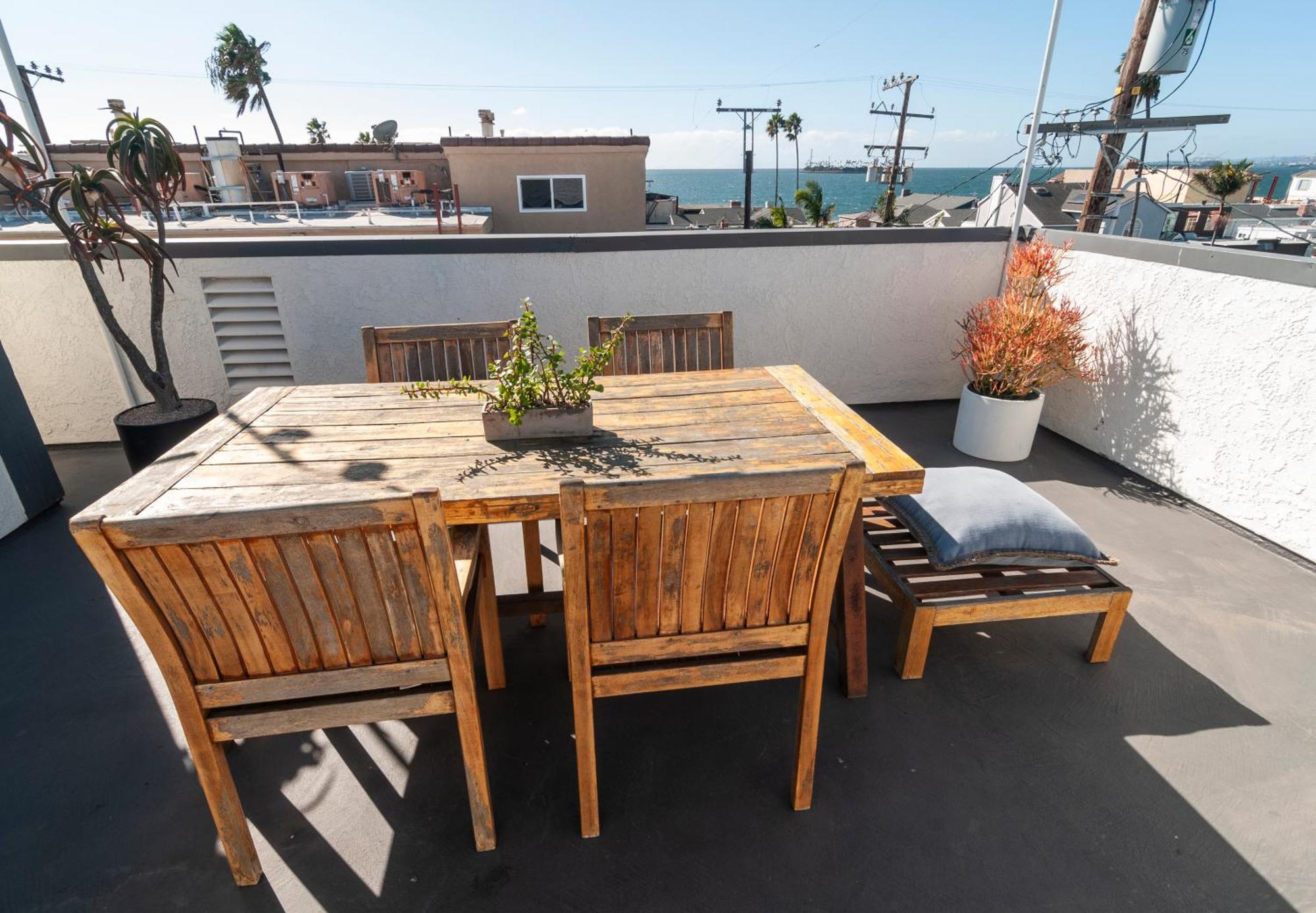 50 M To Sand Lgb 2 King Suites Long Beach Exterior photo